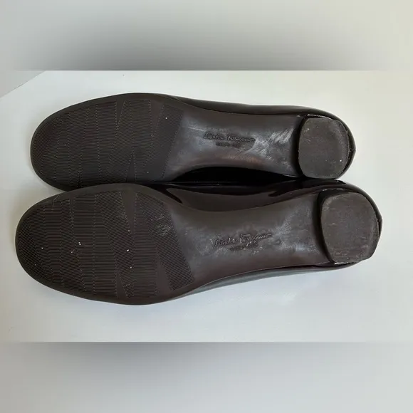 Salvatore Ferragamo Flats. Size 9