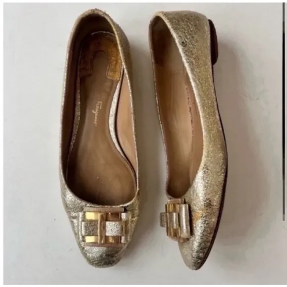 Salvatore Ferragamo Gold Bow Leather Flats Size 8