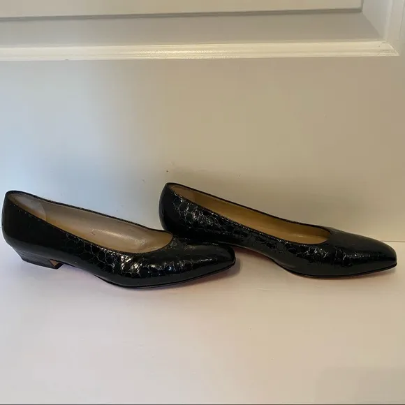 SALVATORE FERRAGAMO HEELS SHOES BLACK LEATHER TEXTURED CROC LOOK SIZE 10 AA
