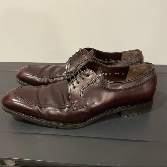 SALVATORE FERRAGAMO Men's Lanier Lace-Up Derby Shoes - Brown Size 10.5