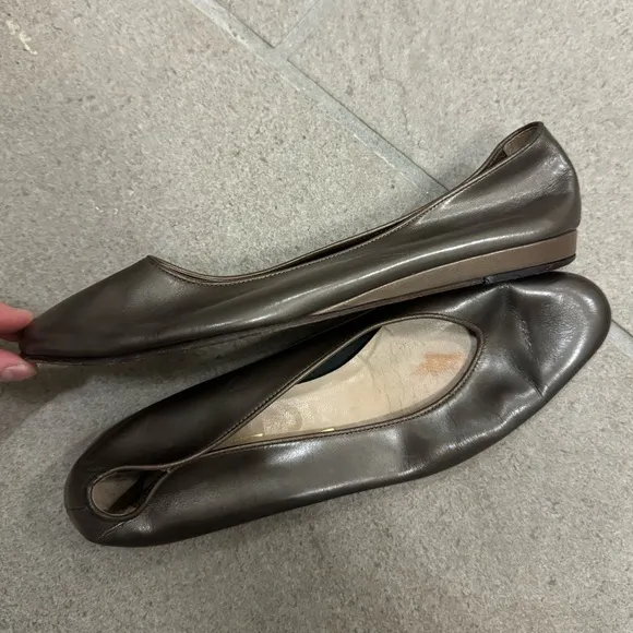 Salvatore Ferragamo Metallic Brown Leather Flats
