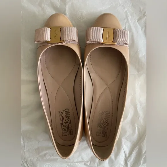 Salvatore Ferragamo Patent leather Flats