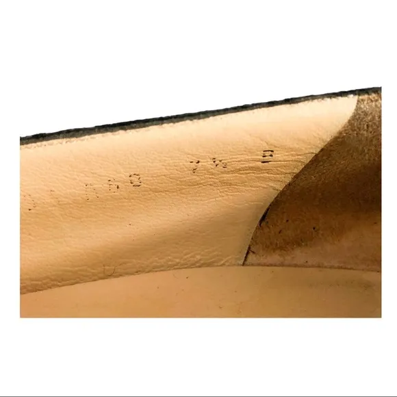 SALVATORE FERRAGAMO Suede Patent Cap Toe Pumps Size 7.5