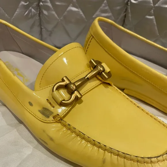 Salvatore Ferragamo yellow patten leather women’s driving flats w/gold bit