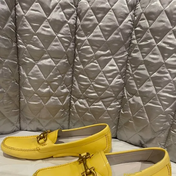 Salvatore Ferragamo yellow patten leather women’s driving flats w/gold bit