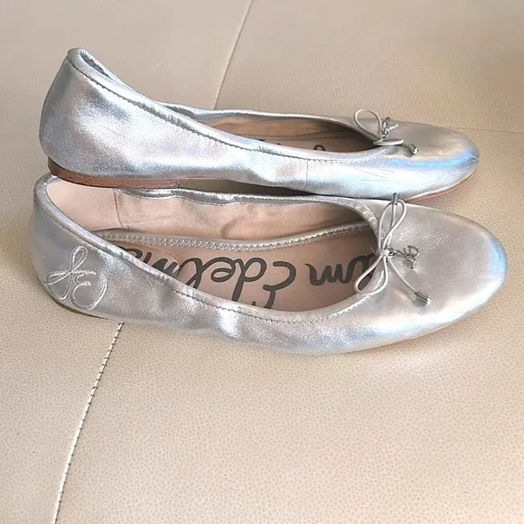 Sam Edelman Felicia silver ballet flats, size 9