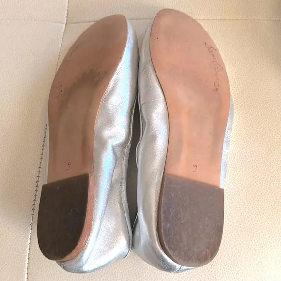 Sam Edelman Felicia silver ballet flats, size 9