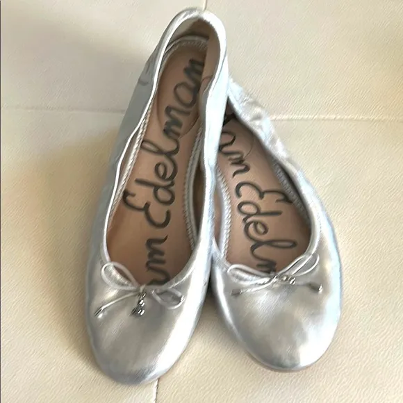 Sam Edelman Felicia silver ballet flats, size 9