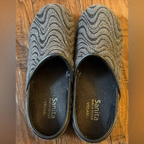 Sanita The Original Danish Clogs Gray Black Wave Vegan Leather EU‎ 38 US 7.5