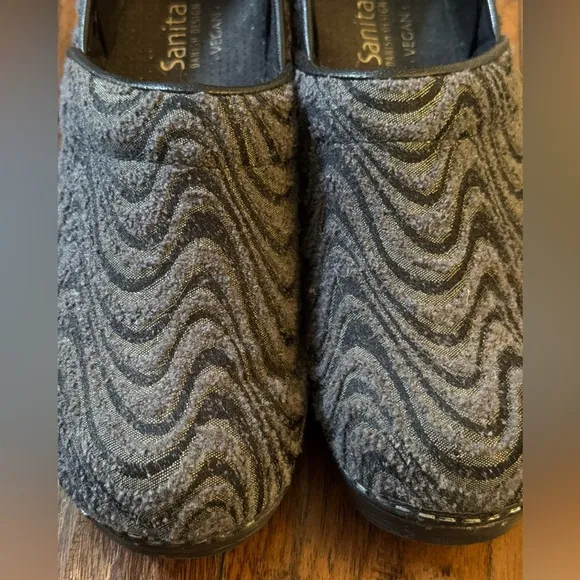 Sanita The Original Danish Clogs Gray Black Wave Vegan Leather EU‎ 38 US 7.5