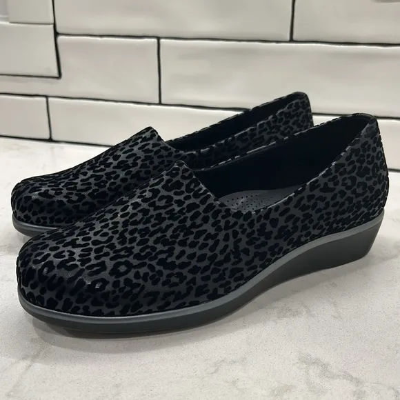SAS Bliss Wedge Velvet Black Leopard Print Slip-On Shoes 9W