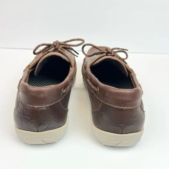 SAS Brown Boat Shoes with Leather Finish