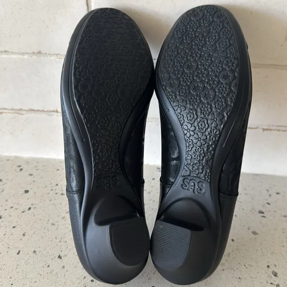 SAS Isabel Mary Jane's Size 8M Black/Snake Leather Shoes Made in USA EUC