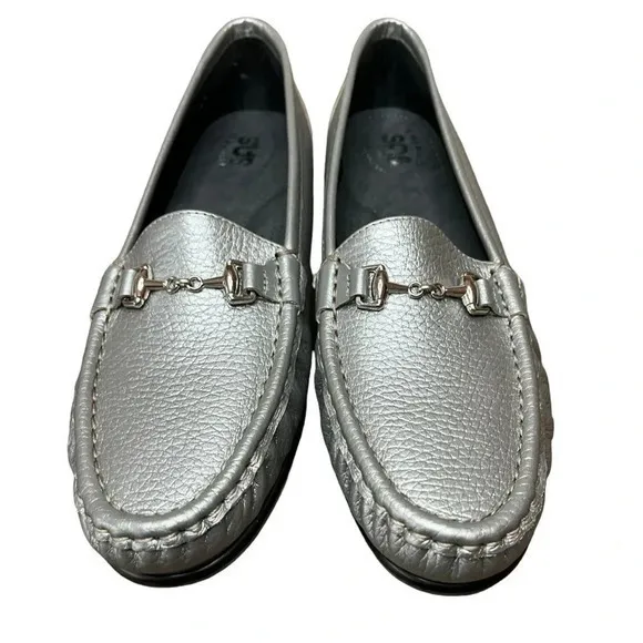 SAS METRO SLIP ON LOAFER IN PEWTER‎ SILVER HORSEBIT LOAFERS WOMEN SIZE 9.5