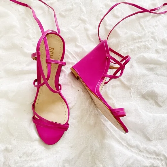 Schutz Deonne Casual Nappa LeatherSandal Size 6