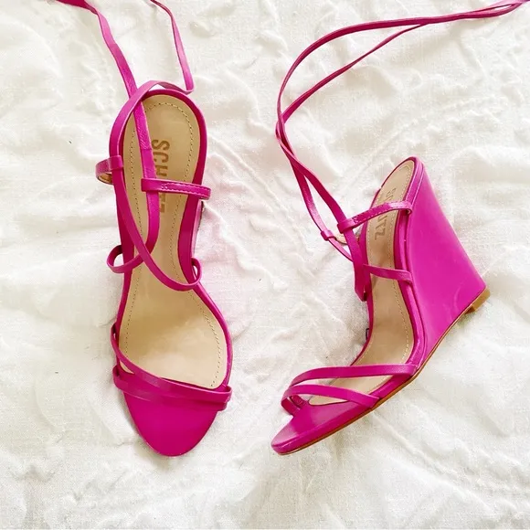 Schutz Deonne Casual Nappa LeatherSandal Size 6