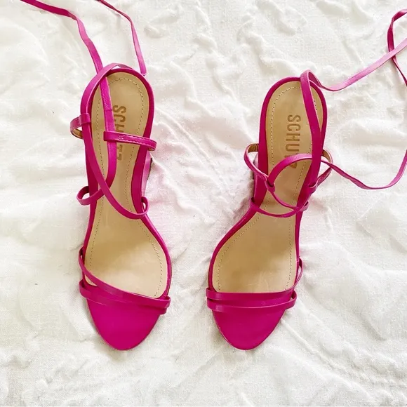 Schutz Deonne Casual Nappa LeatherSandal Size 6