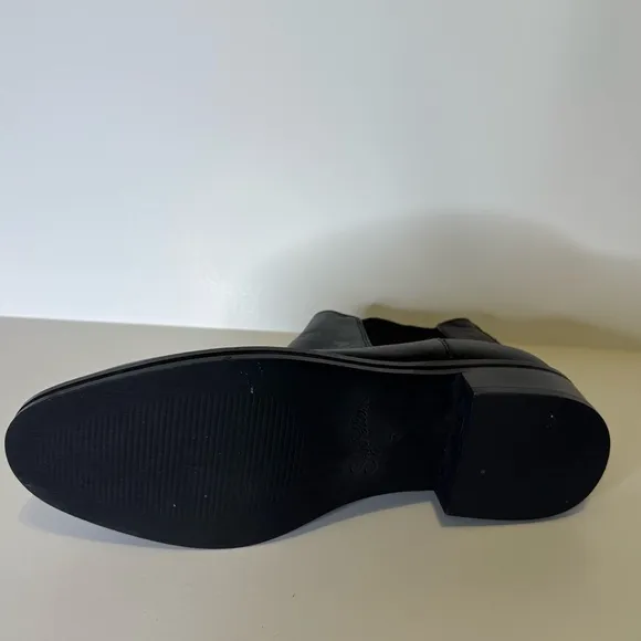 Seychelles Black Heeled Boots with Polished Leather Size 7