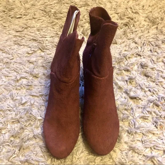 Seychelles Burgundy Tulip-Trim Prop Textured Leather Heeled Ankle Booties