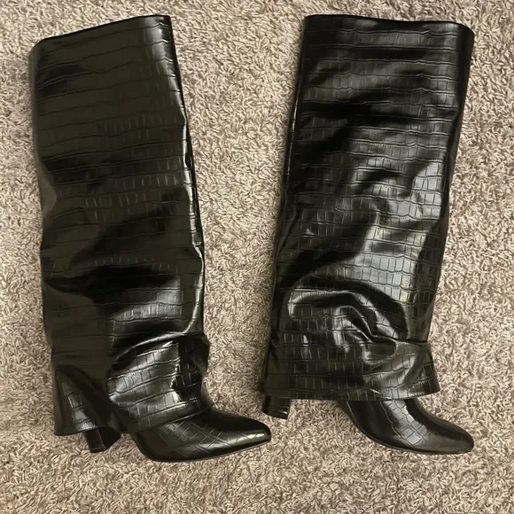 SHEIN Heeled Shark Boots