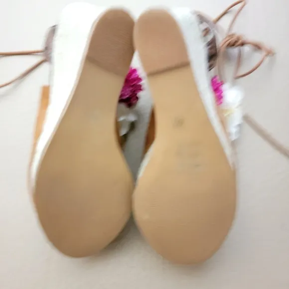 SHELLY'S LONDON Suede Espadrille Platform Wedges Floral Embellished Size 9