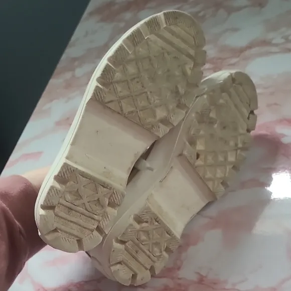 Sincerely Jules Vasco Tan Canvas Platform Sneakers Sz 6.5M