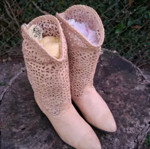 Size 8 Vintage Steve Fleming Western Style Mid Calf Boots