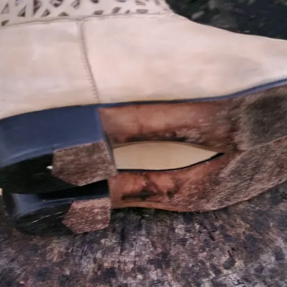 Size 8 Vintage Steve Fleming Western Style Mid Calf Boots