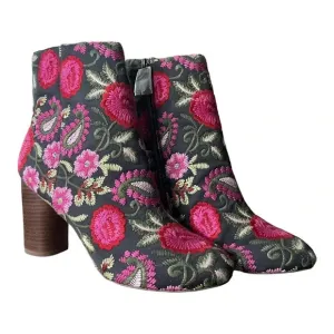 Sole Society Novelty Printed Heeled Ankle Boots Mulholland PINK Floral 10 NEW