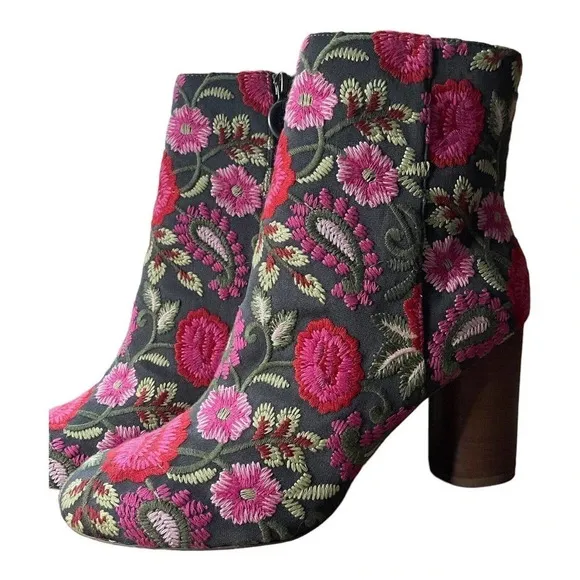 Sole Society Novelty Printed Heeled Ankle Boots Mulholland PINK Floral 10 NEW