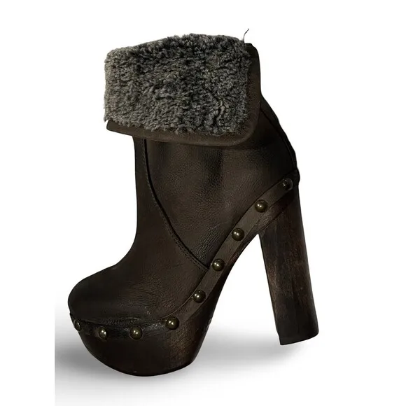 Sophya Italian Women heeled Fur Boots in Grey Size 4 In US