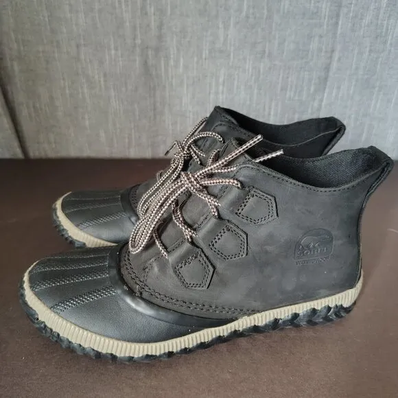 Sorel Boots Womens Size 8 Black Out N About Plus Booties Full Grain Leather