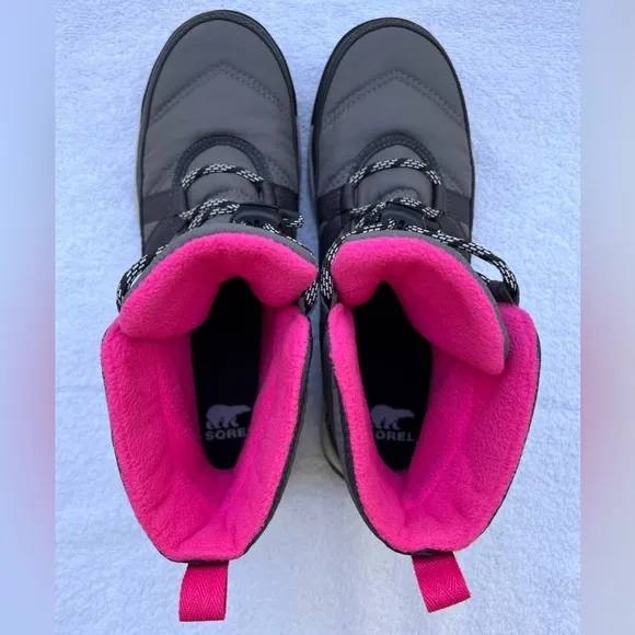 Sorel Girls &quot;Whitney II&quot; Hiker Boots In Waterproof Nylon - Grey/Pink - Sz 5