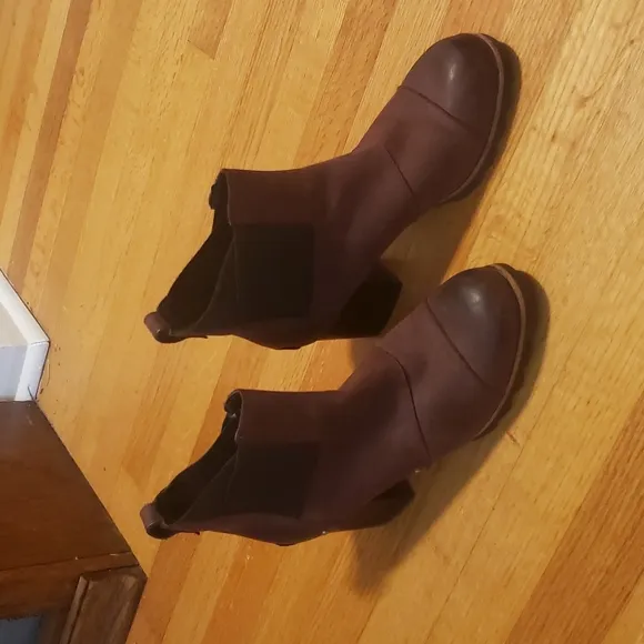Sorel heeled boots