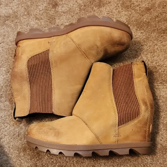 Sorel Joan of Artic Chelsea Hidden Wedge Boots