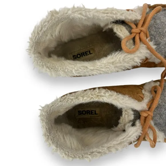 Sorel Out N About Tan Suede Leather Grey Felt Slip-On Moccasin Bootie Shoe 9.5
