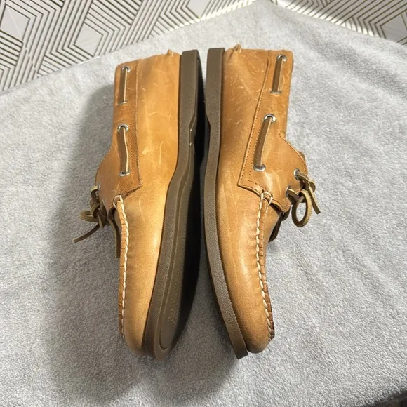 Sperry authentic original boat  Shoe men’s 13 M tan boat shoes leather quality