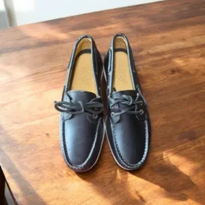 Sperry Black Leather Boat Shoes with Moccasin Stitching Size 10