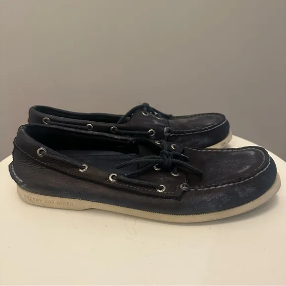 Sperry Distressed Navy Boat Shoes Men’s 11.5