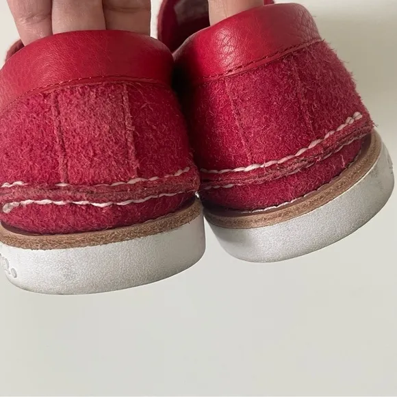 Sperry Suede Leather Boat Loafers Preppy Tassel Red Berry Color 8-8.5 women’s