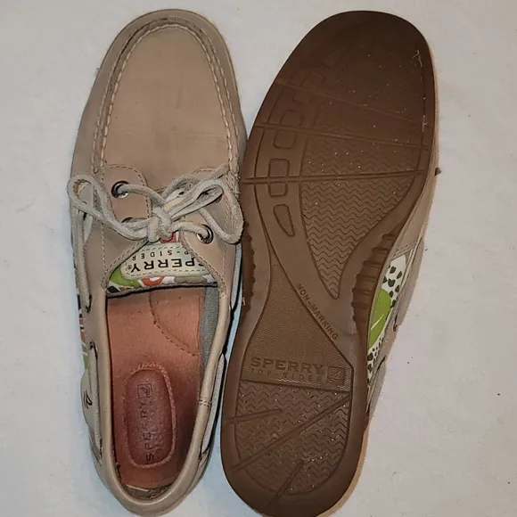 Sperry Top-Sider boat shoes leather upper slip on