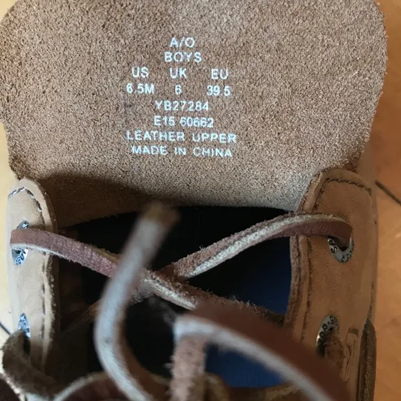 Sperry top-sider boys Big Kid Authentic Original Boat Shoe size 6.5