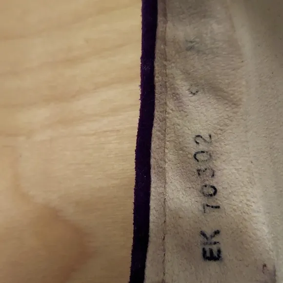 St. John Bolshoi Purple Suede Ballet Style Flats with Leather Cap Toe Size 9