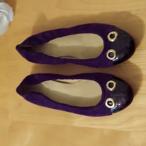 St. John Bolshoi Purple Suede Ballet Style Flats with Leather Cap Toe Size 9
