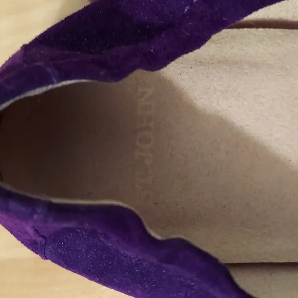 St. John Bolshoi Purple Suede Ballet Style Flats with Leather Cap Toe Size 9