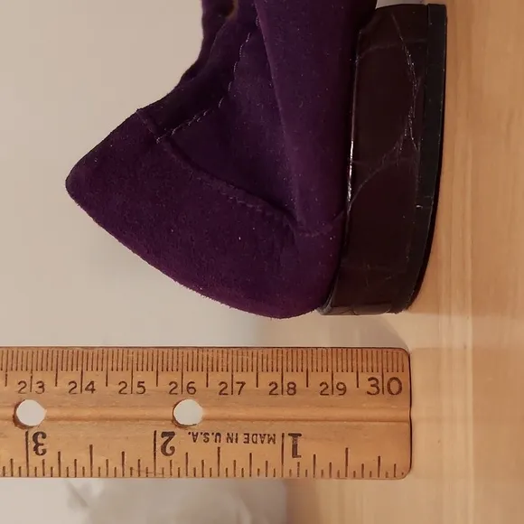 St. John Bolshoi Purple Suede Ballet Style Flats with Leather Cap Toe Size 9