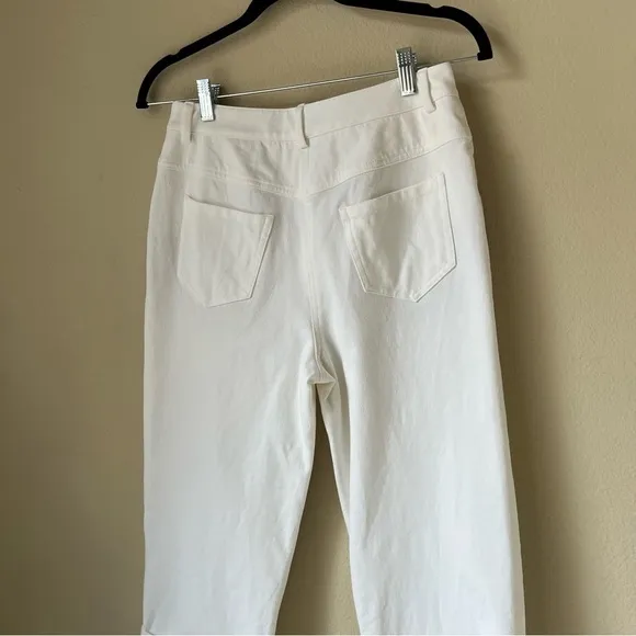 St. John Sport - White Cropped Cuffed Straight Leg Stretch Denim Capri Jeans