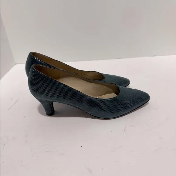 St. John Womens Heels Shoes Size 8 Textured Leather Made in Italy