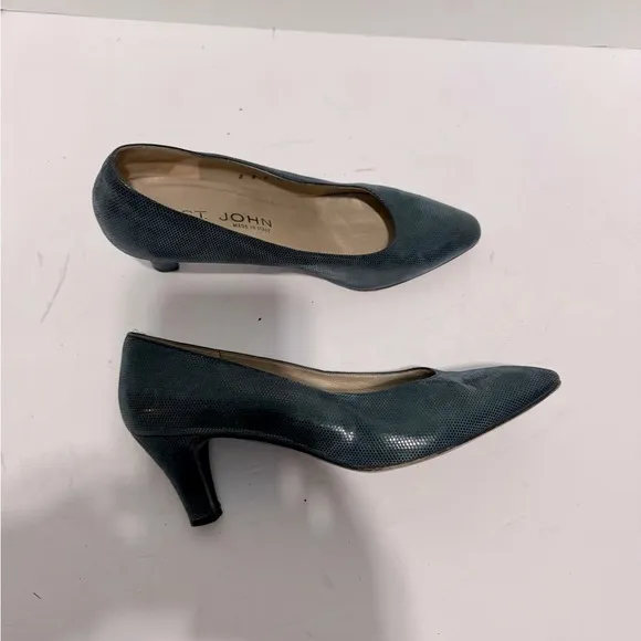 St. John Womens Heels Shoes Size 8 Textured Leather Made in Italy