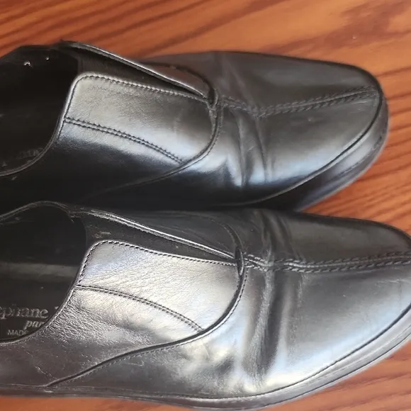 Stephane Kelian Black Leather Moccasins with Classic Design